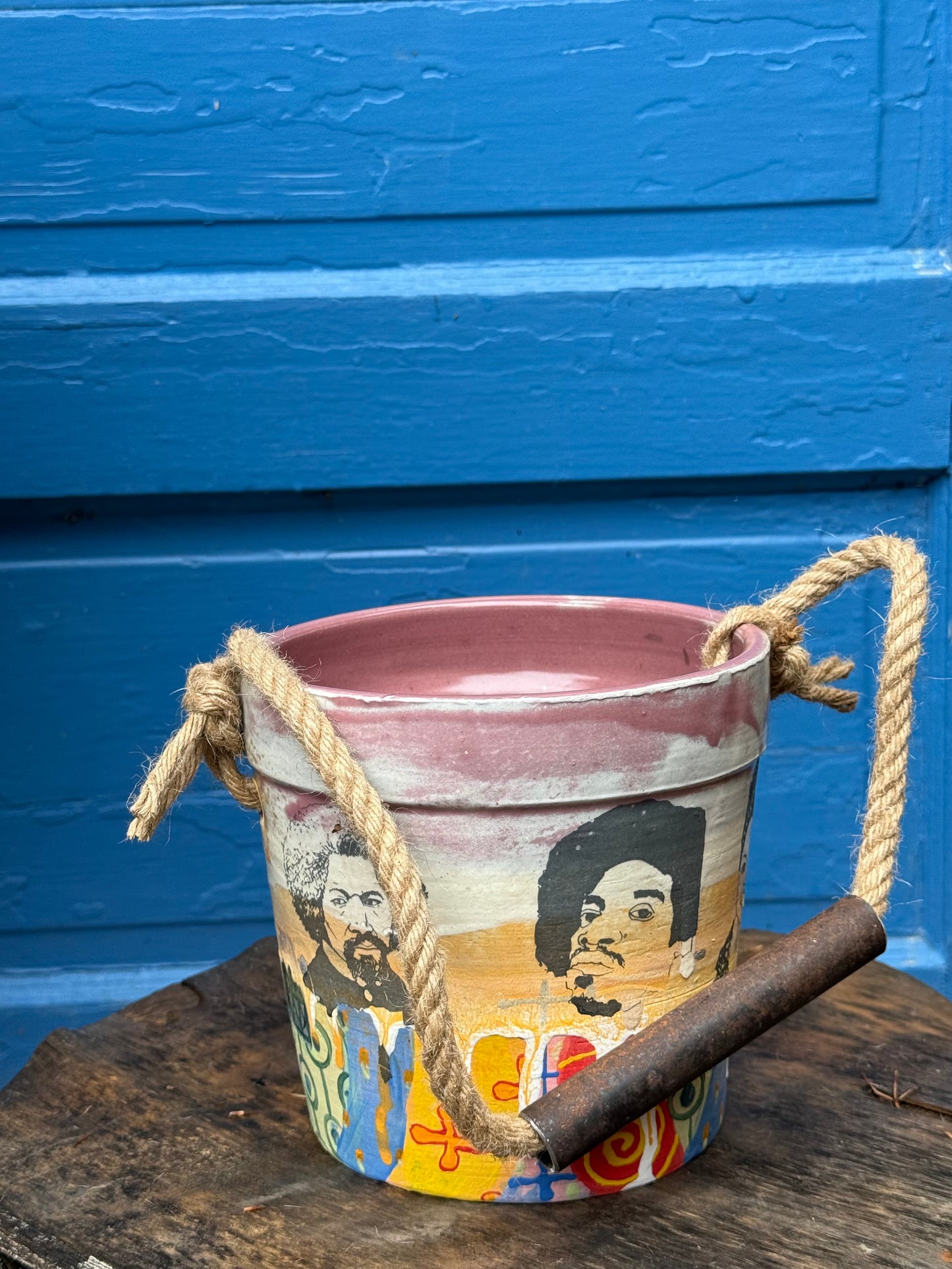 Bucket 25